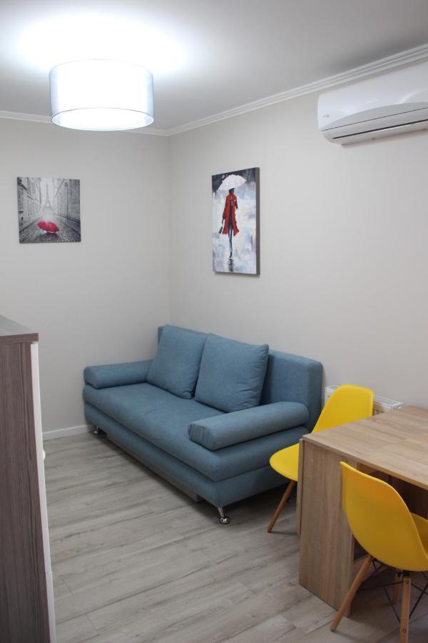 Lowcost Tryp Apartment Oradea Bagian luar foto